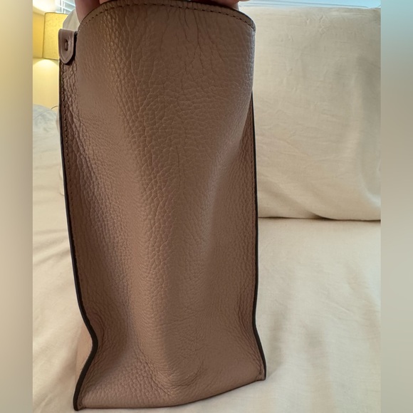 Michael Kors Blush Nude Pink Leather Tote Bag - Picture 4 of 16